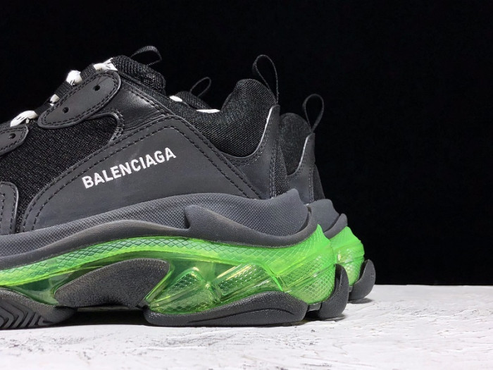 blcg sneaker triple.s.gomma noir green  541624-w0901-2140