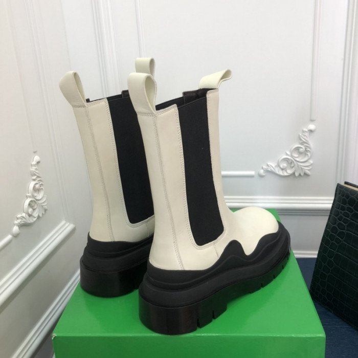 Bo*te*ga ve*ne*ta boots