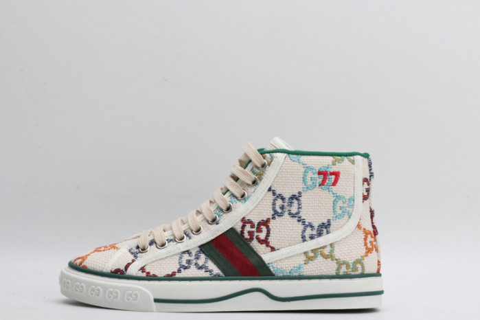 G*u*i sneaker