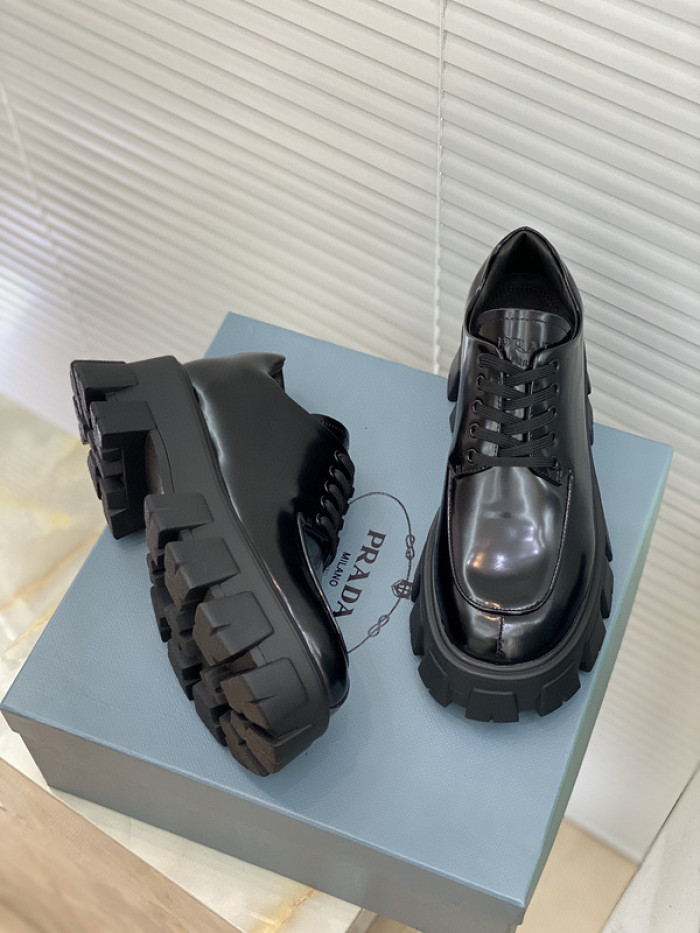pra_da boots