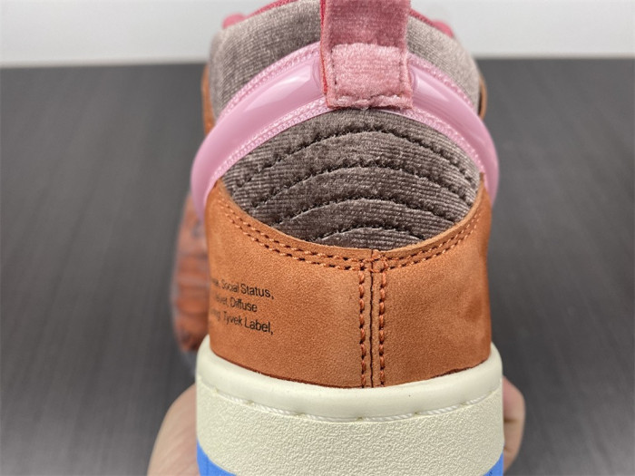 social status x dunk mid 
