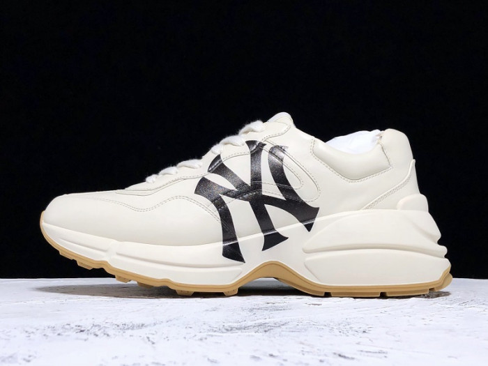 G*u*i trainer sneaker