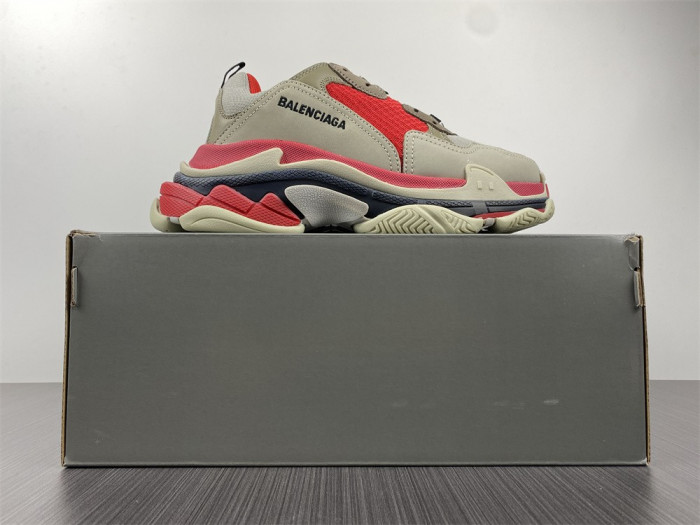 blcg sneaker triple.s.