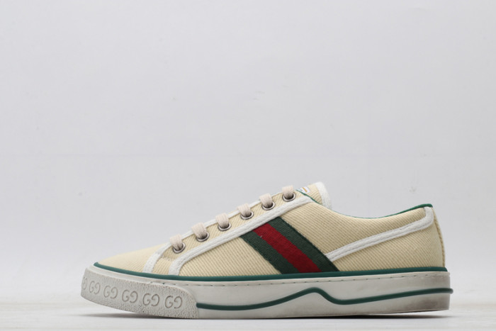 G*u*i  sneaker