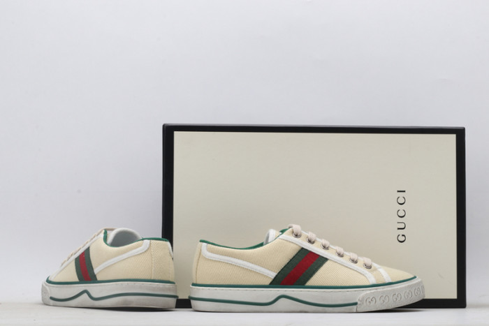 G*u*i  sneaker