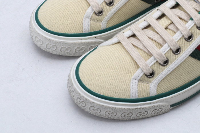 G*u*i  sneaker