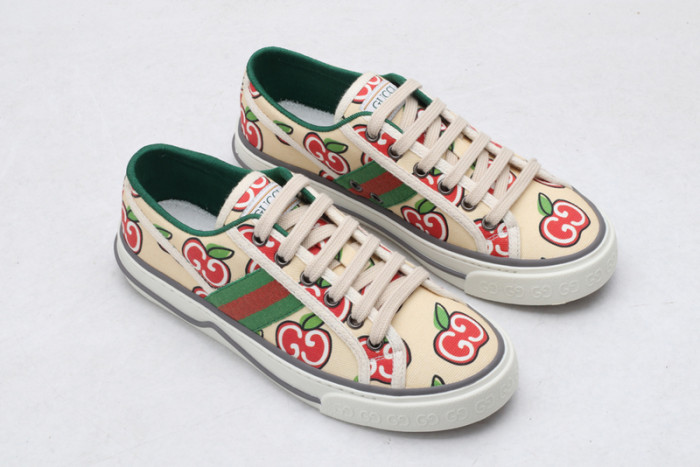 G*u*i  sneaker