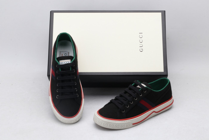G*u*i  sneaker