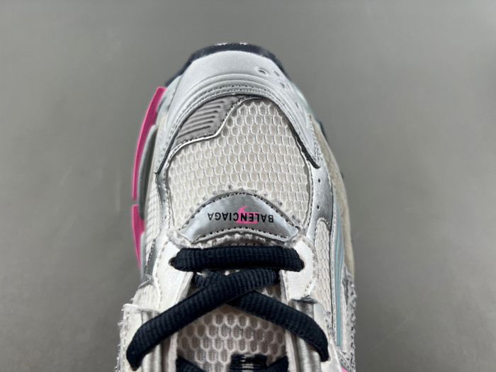Ba*len*cia*ga -runner