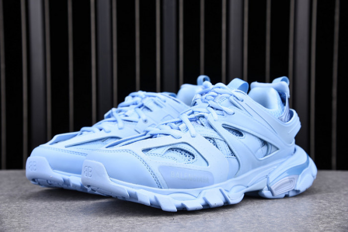 blcg track trainer light blue 542023 w2la1 4800
