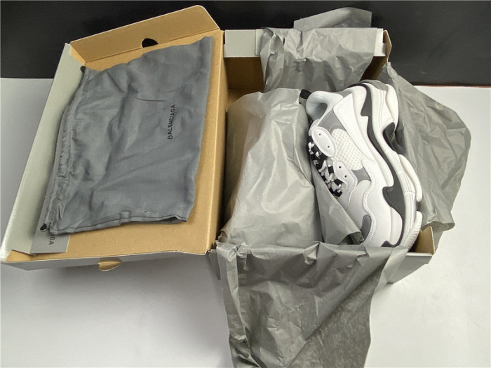 blcg sneaker triple.s.gomma gray 536737 w0901 9089