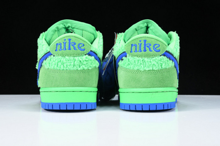 grateful dead x nike sb dunk low “green bear” cj5378-300