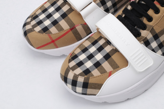 bur  sneaker