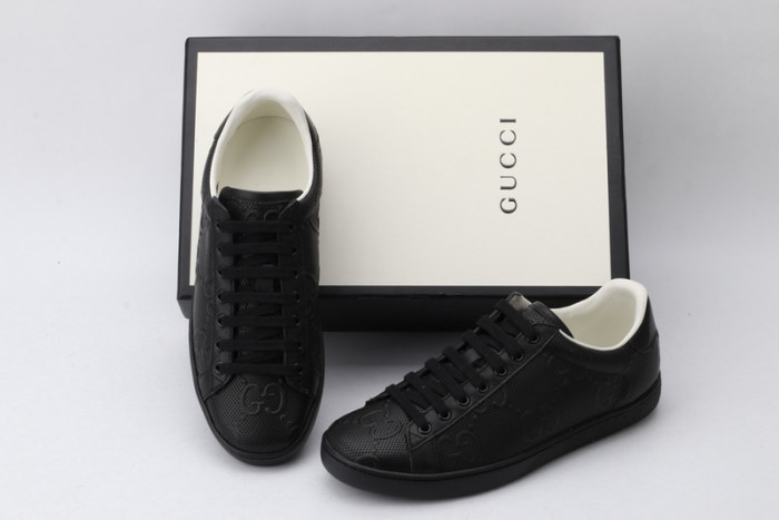 G*u*i ace embroidered low-top sneaker 431942a38g09065