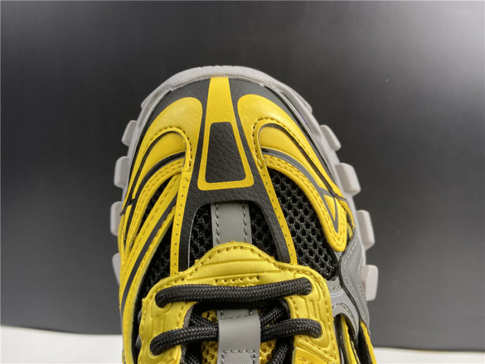 blcg triple trainer 568615 w2gn1 2027