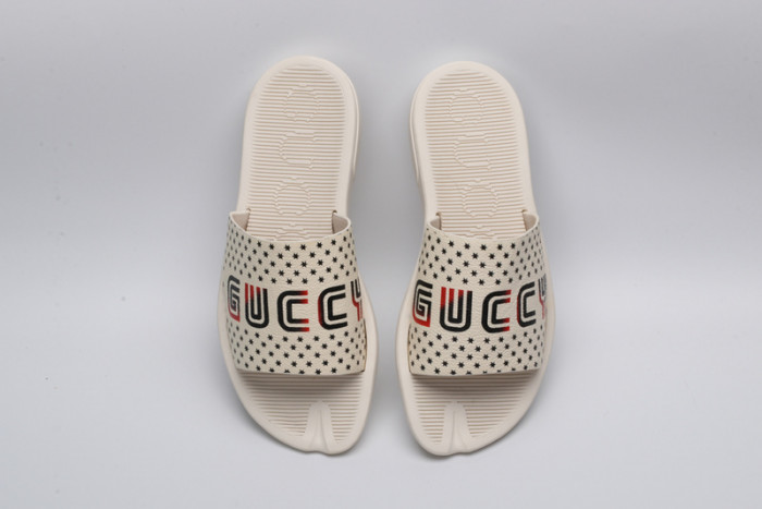 G*u*i slippers