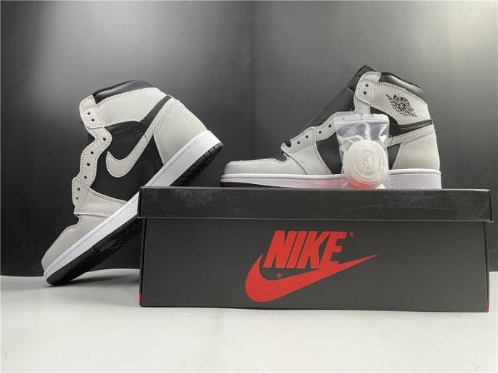 air jordan 1 retro high black white light smoke grey 555088-035