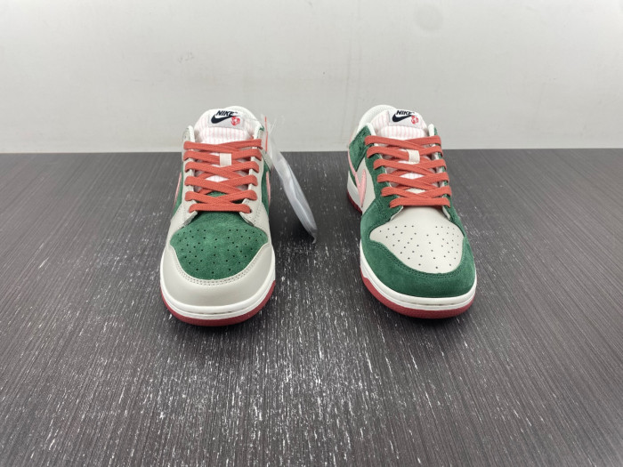 wmns dunk low se 