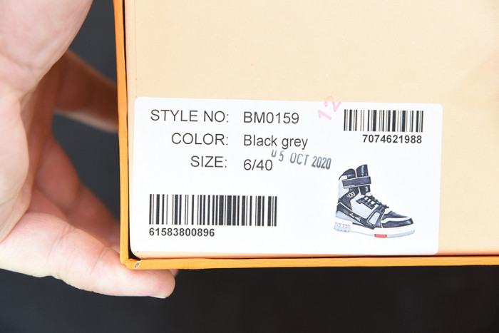 l0vt sneaker