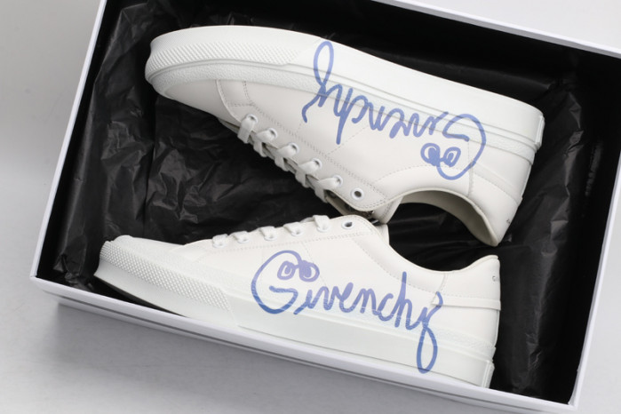 gi_venchy sneaker