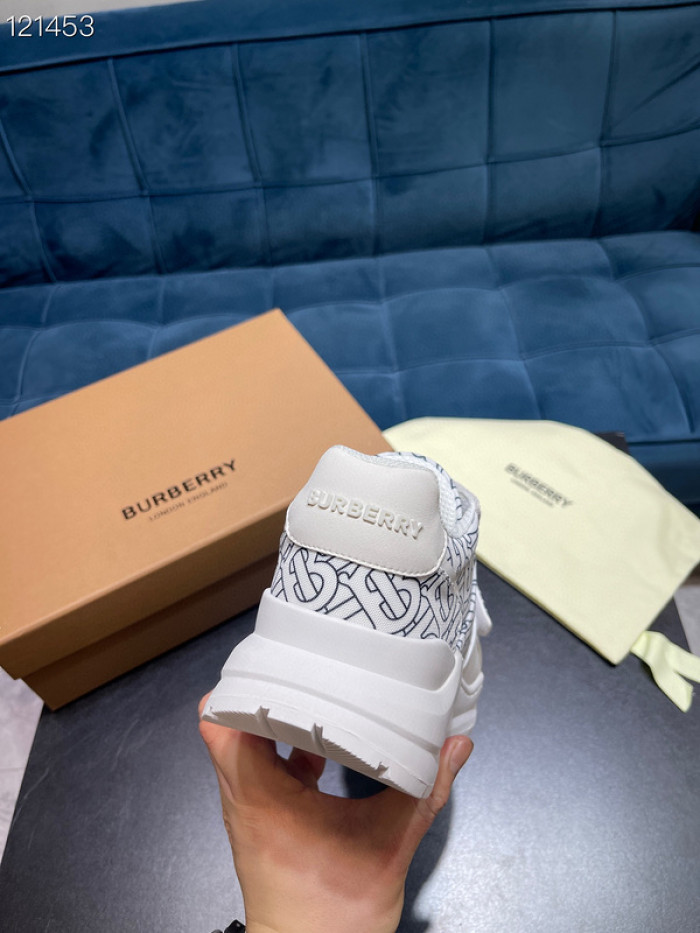 bur  sneaker