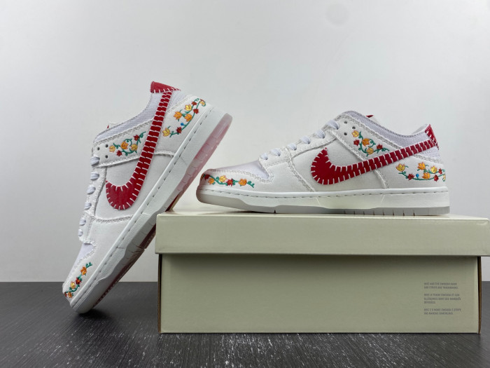 dunk low decon sb 