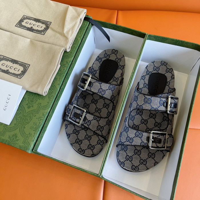 G*u*i slippers