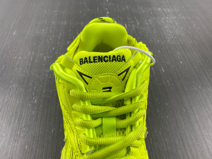 Ba*len*cia*ga -runner