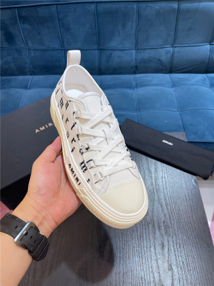 a*iri low sneakers