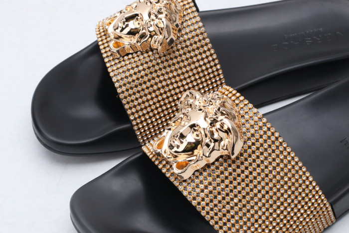 vers slippers