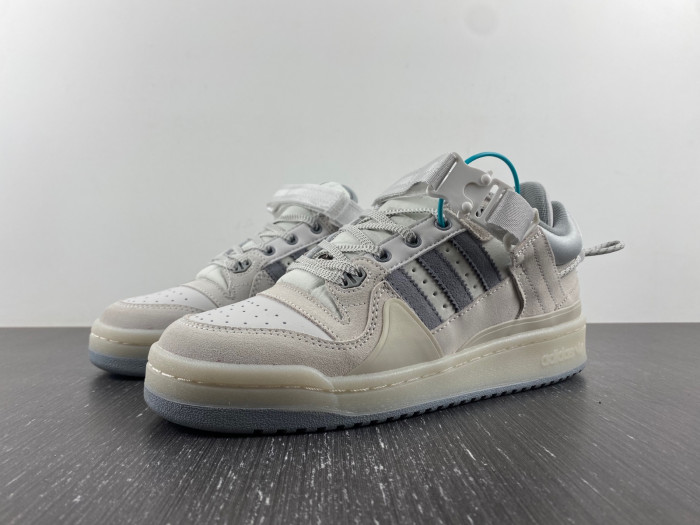 bad bunny x forum buckle low 