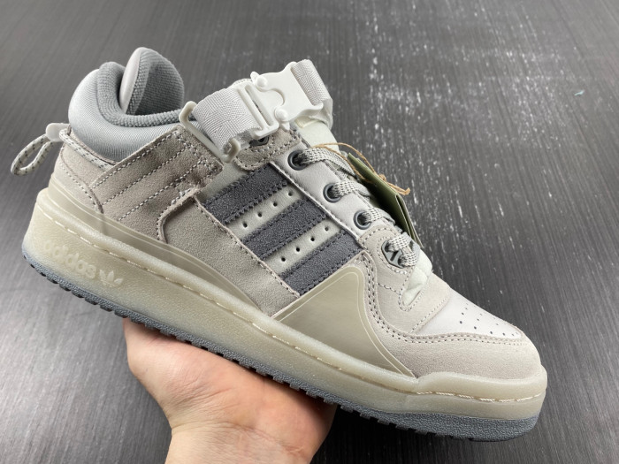 bad bunny x forum buckle low 