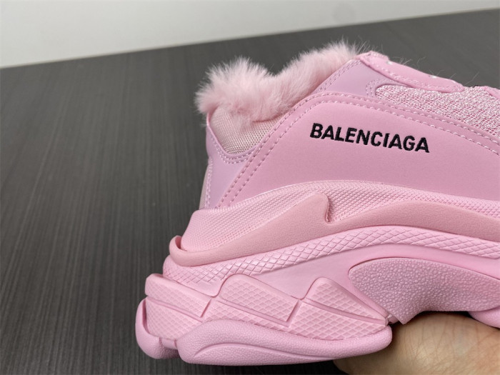 blcg sneaker triple.s.