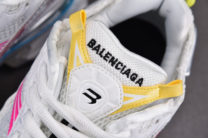 Ba*len*cia*ga -runner