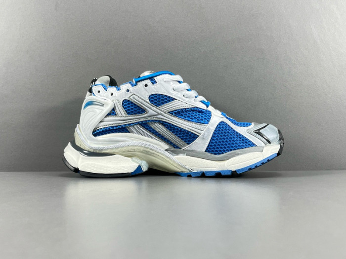 Ba*len*cia*ga -runner